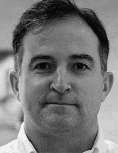 Dr Lester Thomas
